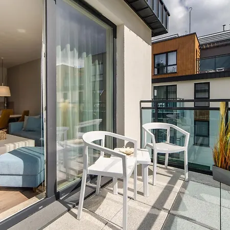 Apartment Bel Mare With Parking By Renters Miedzyzdroje