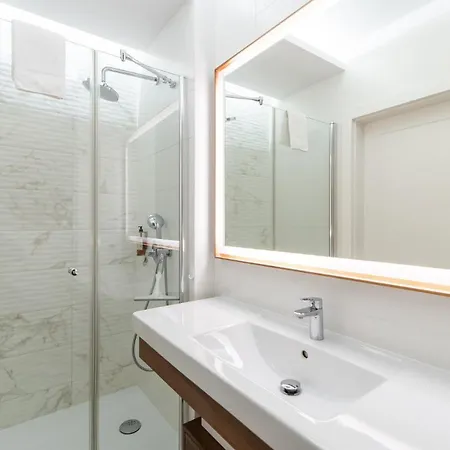 Bel Mare With Parking By Renters *