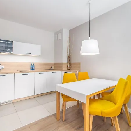 Bel Mare With Parking By Renters Apartment